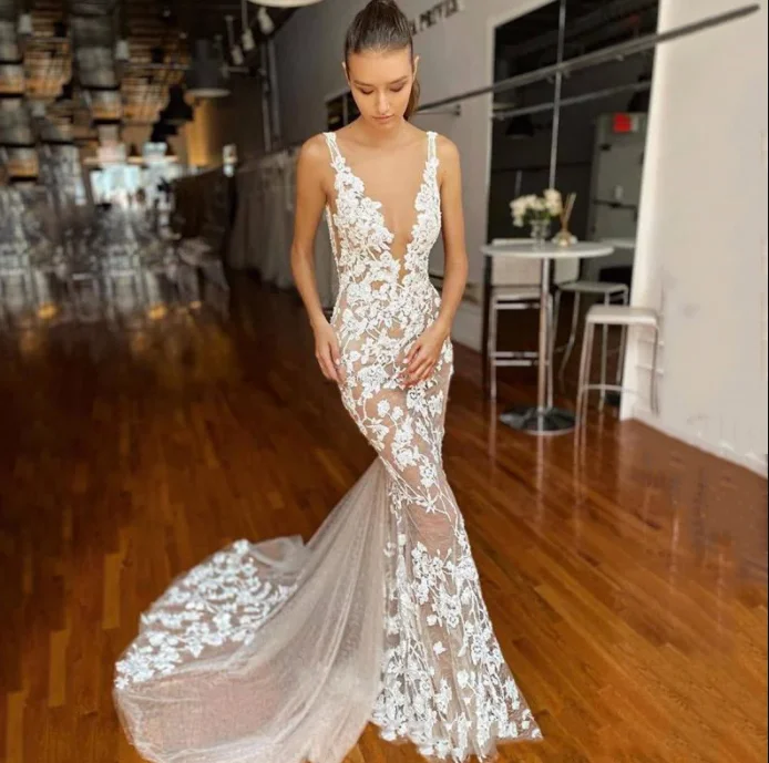 women's spaghetti strap dressesBeach Boho Mermaid Wedding Dresses Sexy Deep V Neck Lace Appliques Wedding Gown Custom Bridal Dress robe de soirée de mariage,MW114